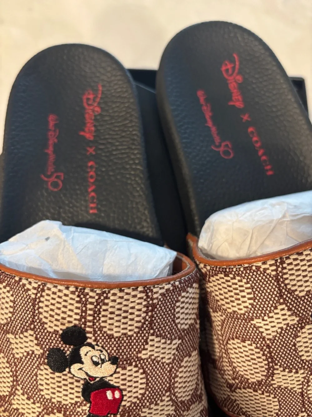 Coach Disney Mickey Mouse slides - Picture 3 of 14